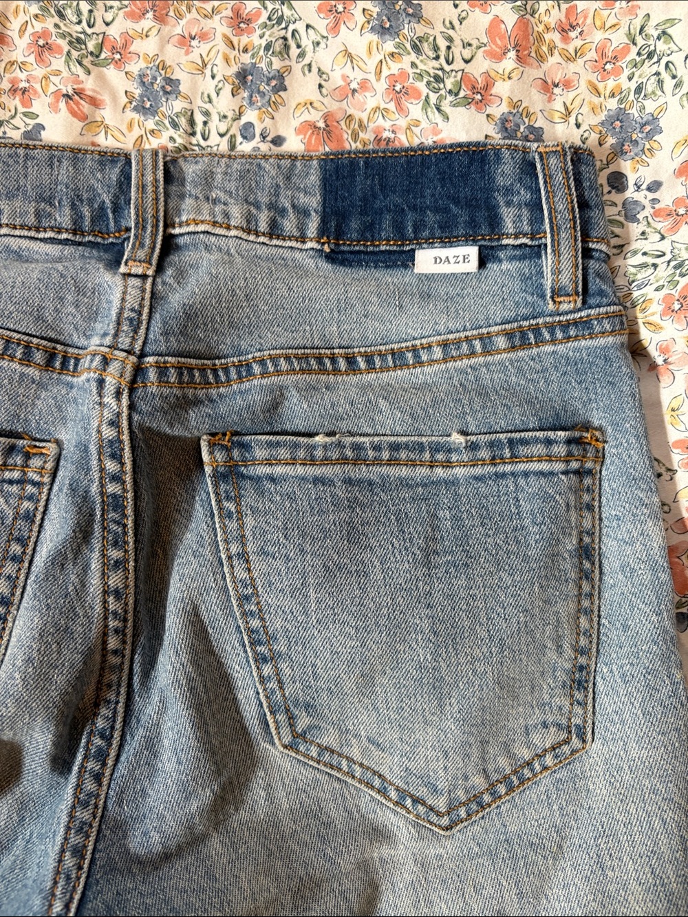 Light Blue Ripped Ankle Jeans - Picture 3 of 6